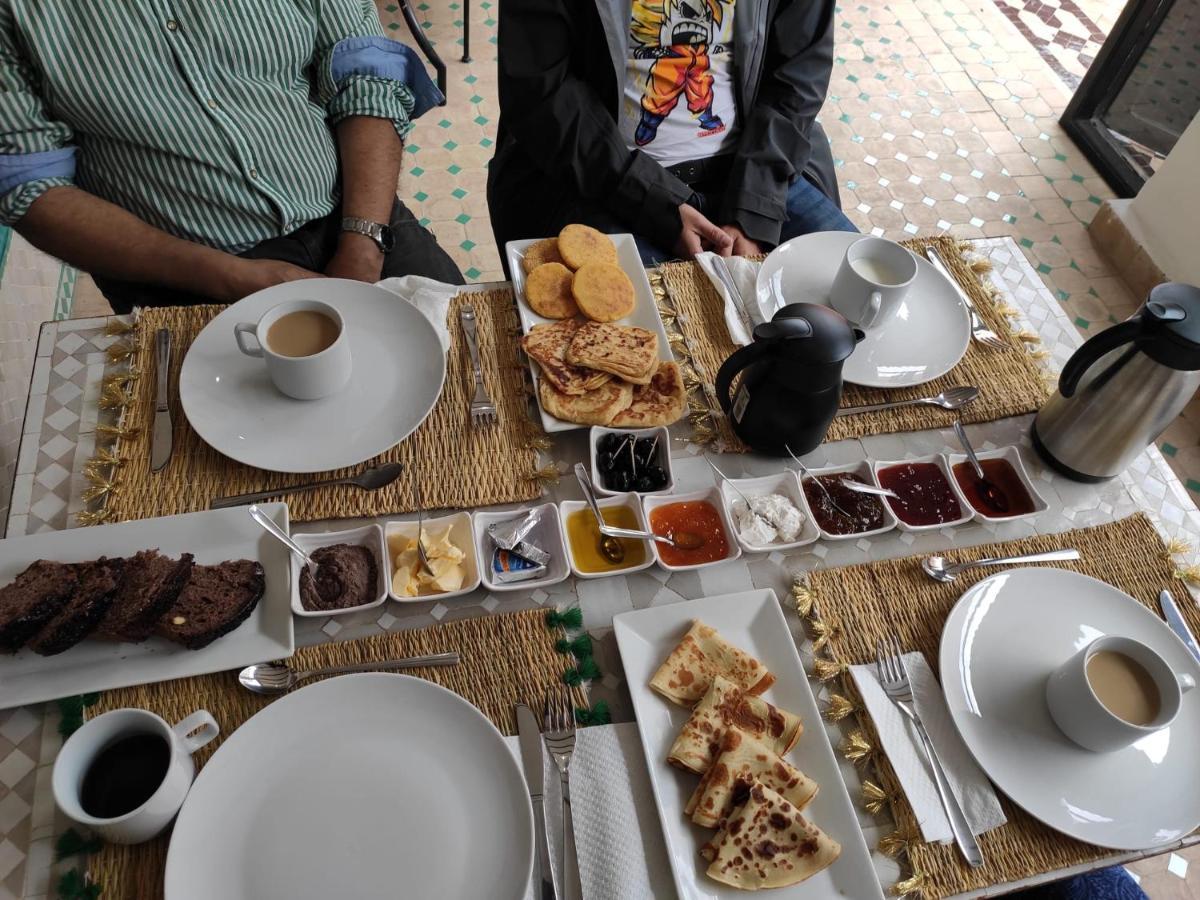 Riad Jolie مراكش المظهر الخارجي الصورة