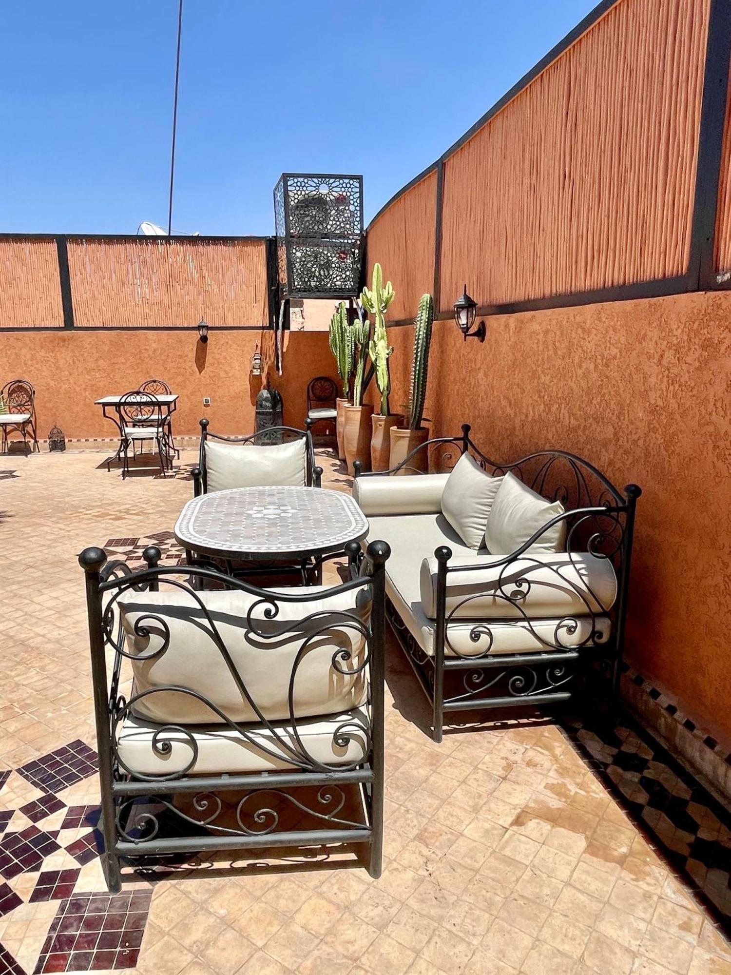 Riad Jolie مراكش المظهر الخارجي الصورة